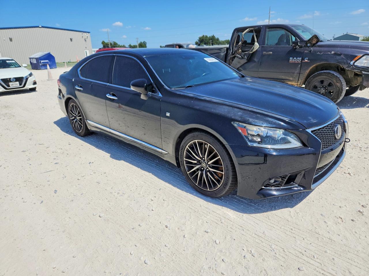 2014 LEXUS LS 460 — снимка 4
