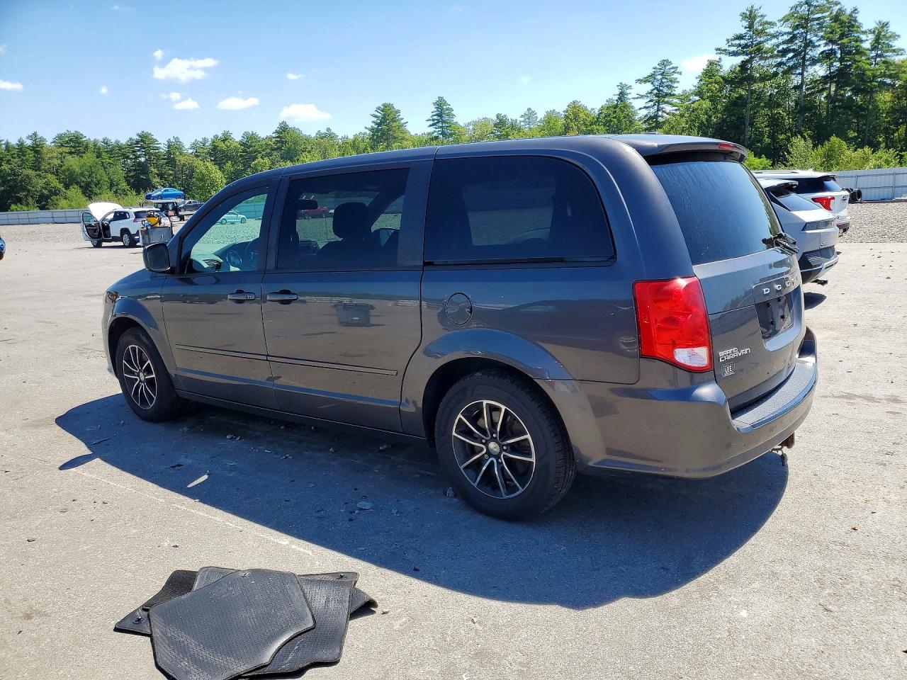 2015 DODGE GRAND CARAVAN SE — снимка 2