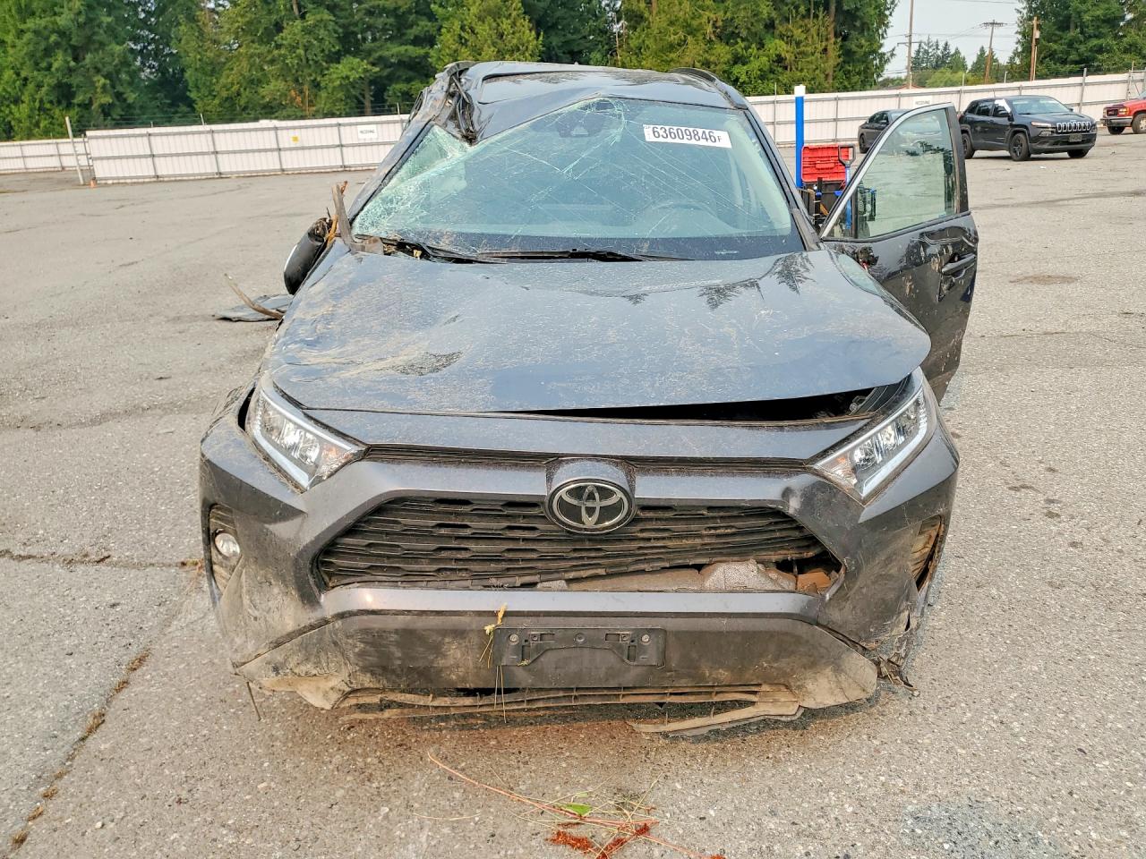 2019 TOYOTA RAV4 XLE — снимка 5