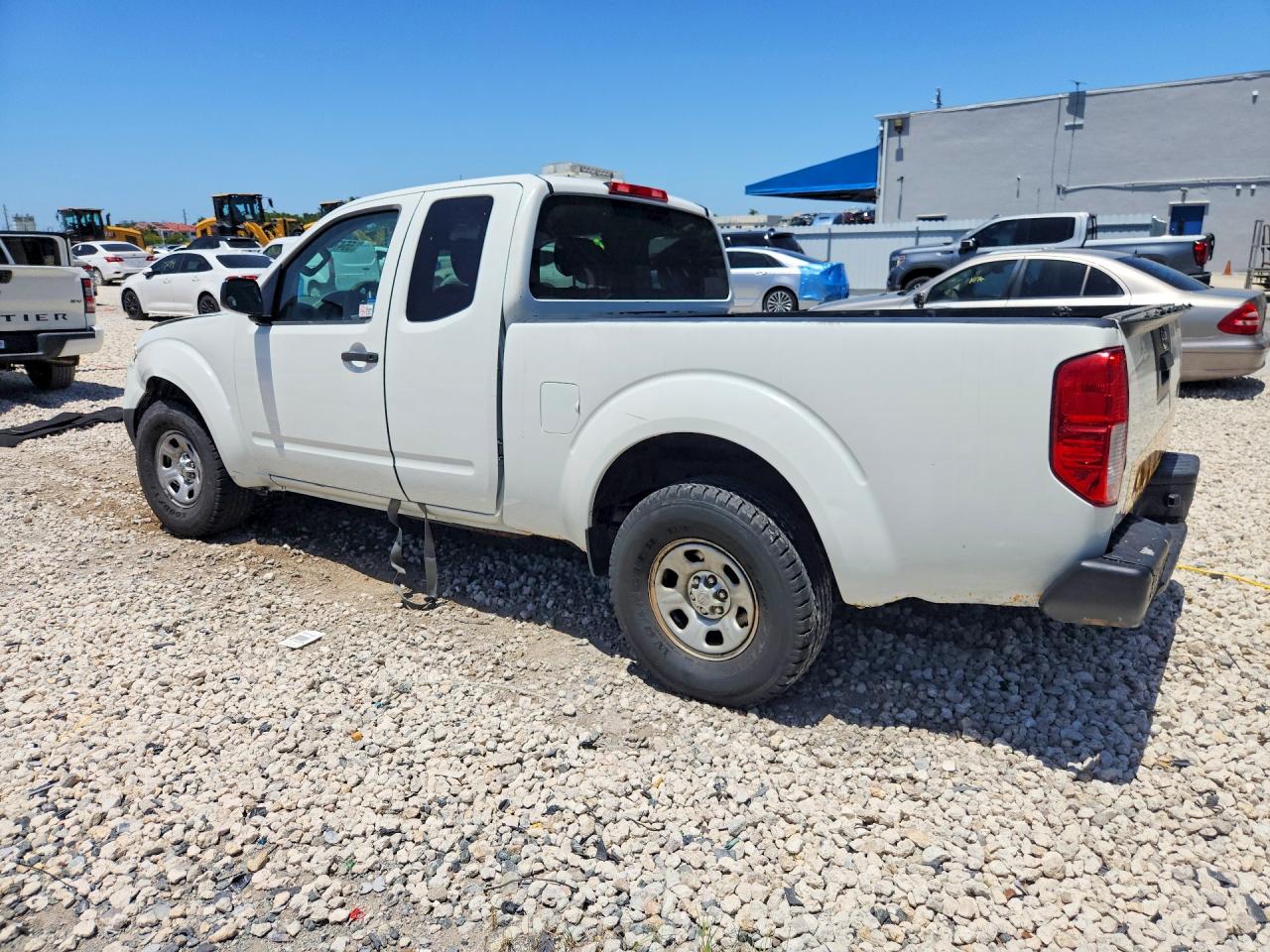 2015 NISSAN FRONTIER S — снимка 2