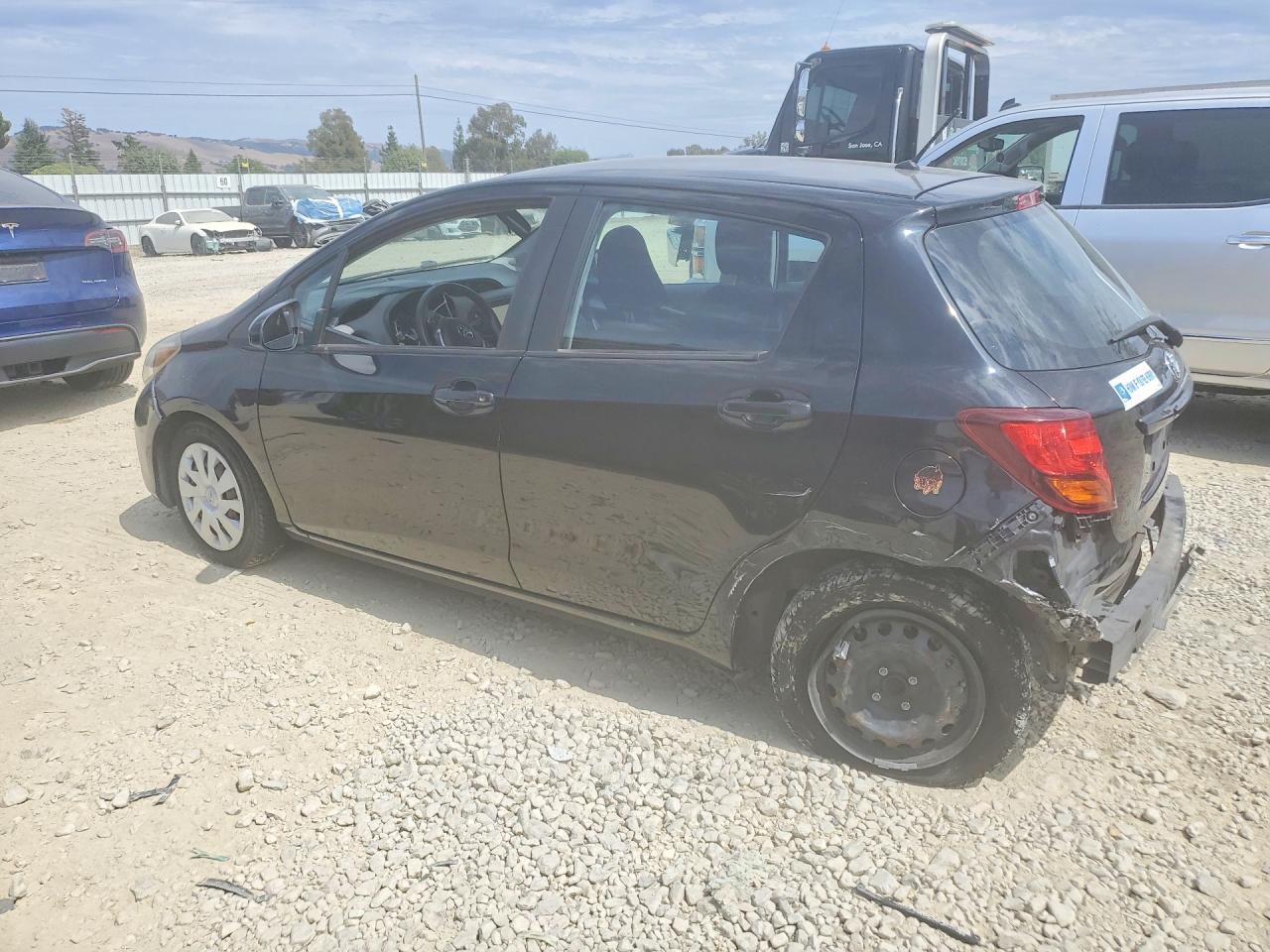 2017 TOYOTA YARIS 5-DOOR L FLEET — снимка 2