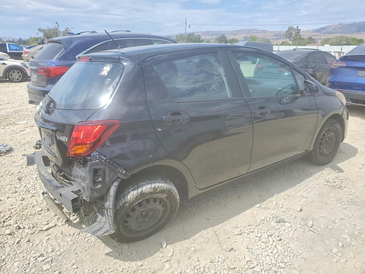 2017 TOYOTA YARIS 5-DOOR L FLEET — снимка 3