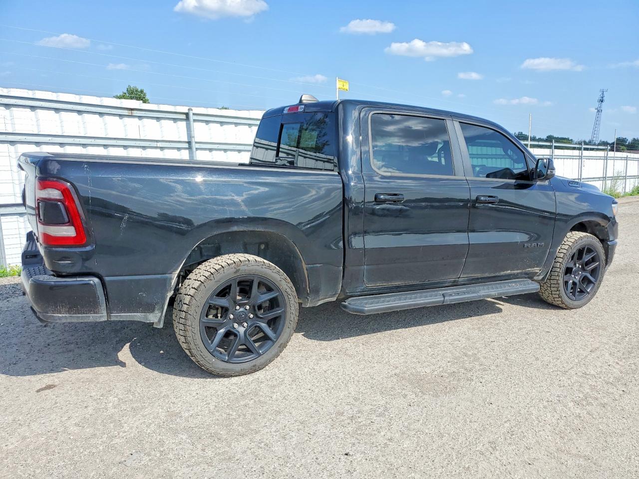 2024 RAM 1500 SPORT — снимка 3