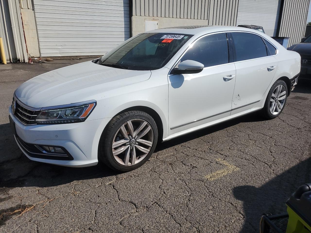 2017 VOLKSWAGEN PASSAT SE