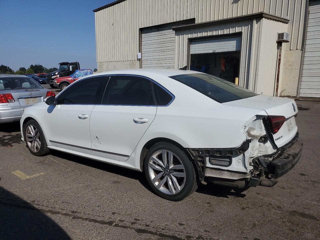 2017 VOLKSWAGEN PASSAT SE — снимка 2