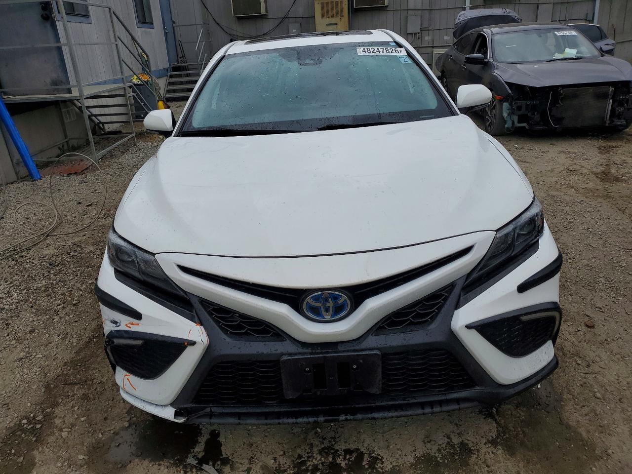 2022 TOYOTA CAMRY HYBRID SE — снимка 5