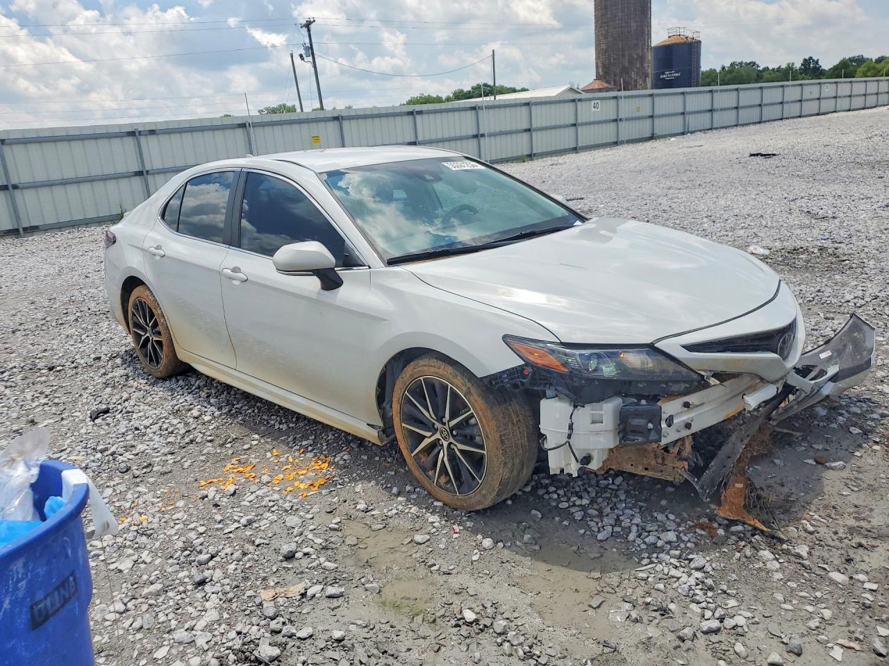 2024 TOYOTA CAMRY SE — снимка 4