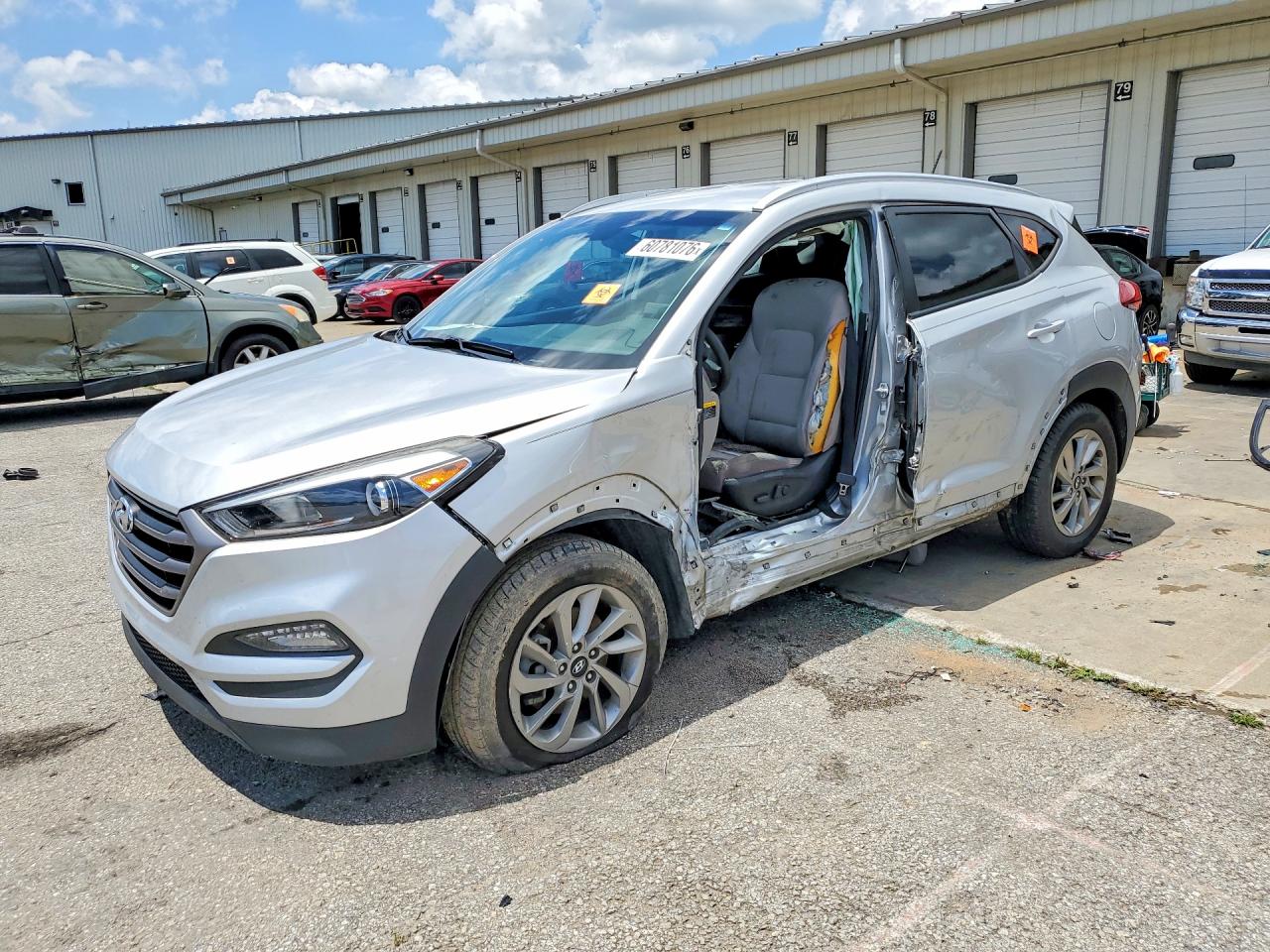 2016 HYUNDAI TUCSON SE