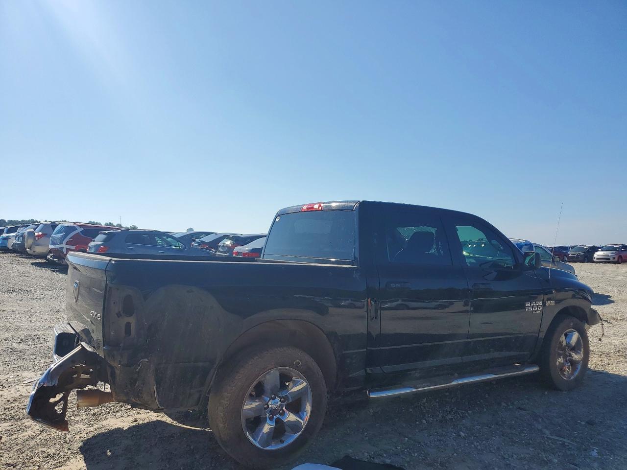 2021 RAM 1500 CLASSIC TRADESMAN — снимка 3
