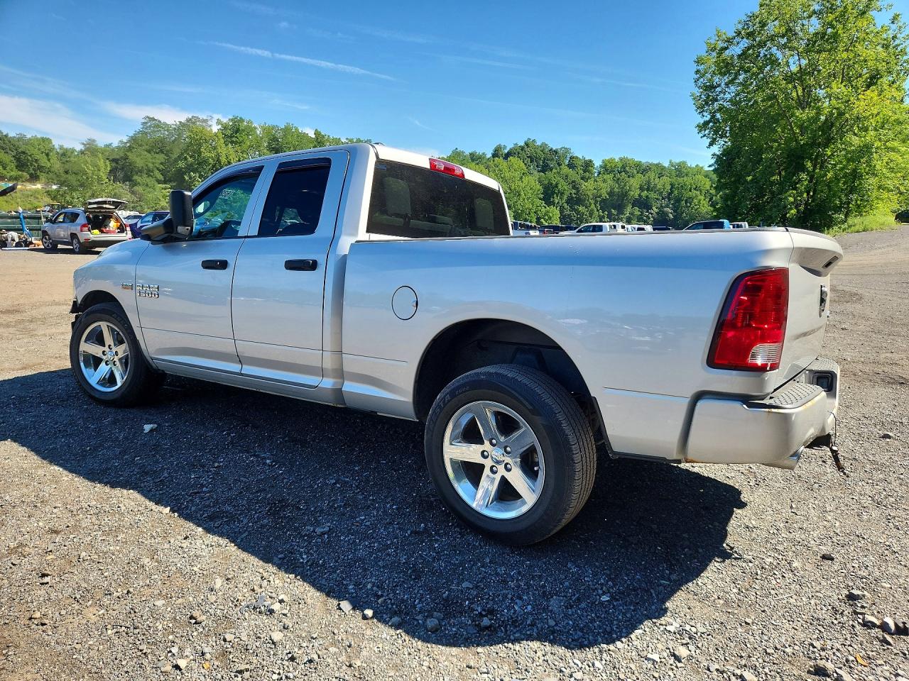 2017 RAM 1500 ST — снимка 2