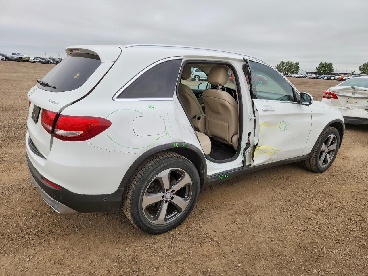 2017 MERCEDES-BENZ GLC 300 4MATIC — снимка 3