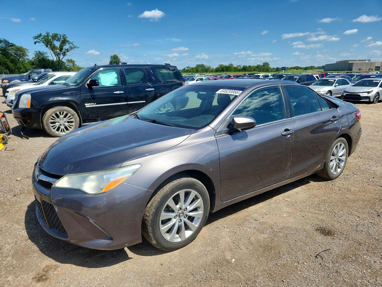 2016 TOYOTA CAMRY XLE