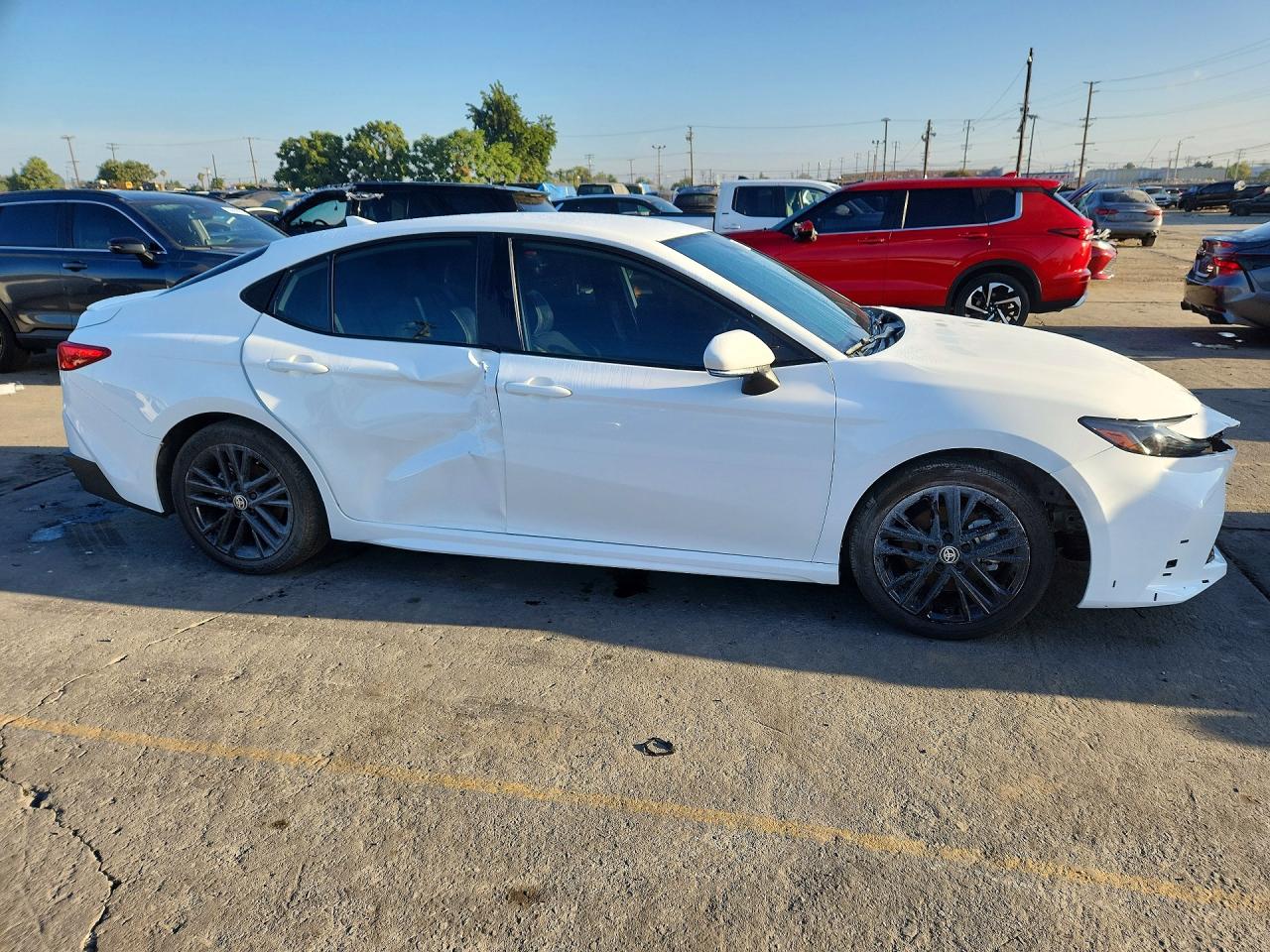 2025 TOYOTA CAMRY SE — снимка 4