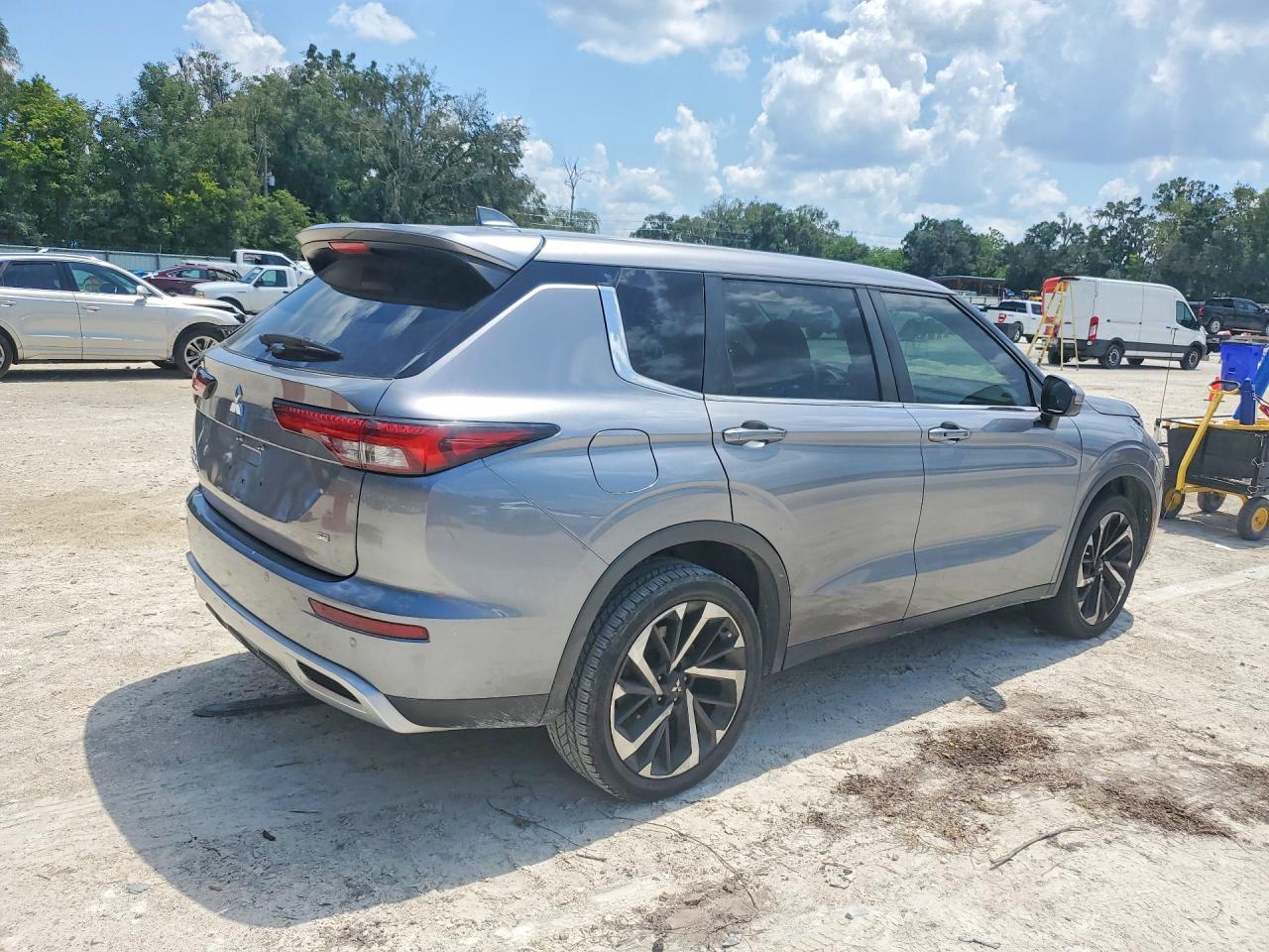2022 MITSUBISHI OUTLANDER SE — снимка 3