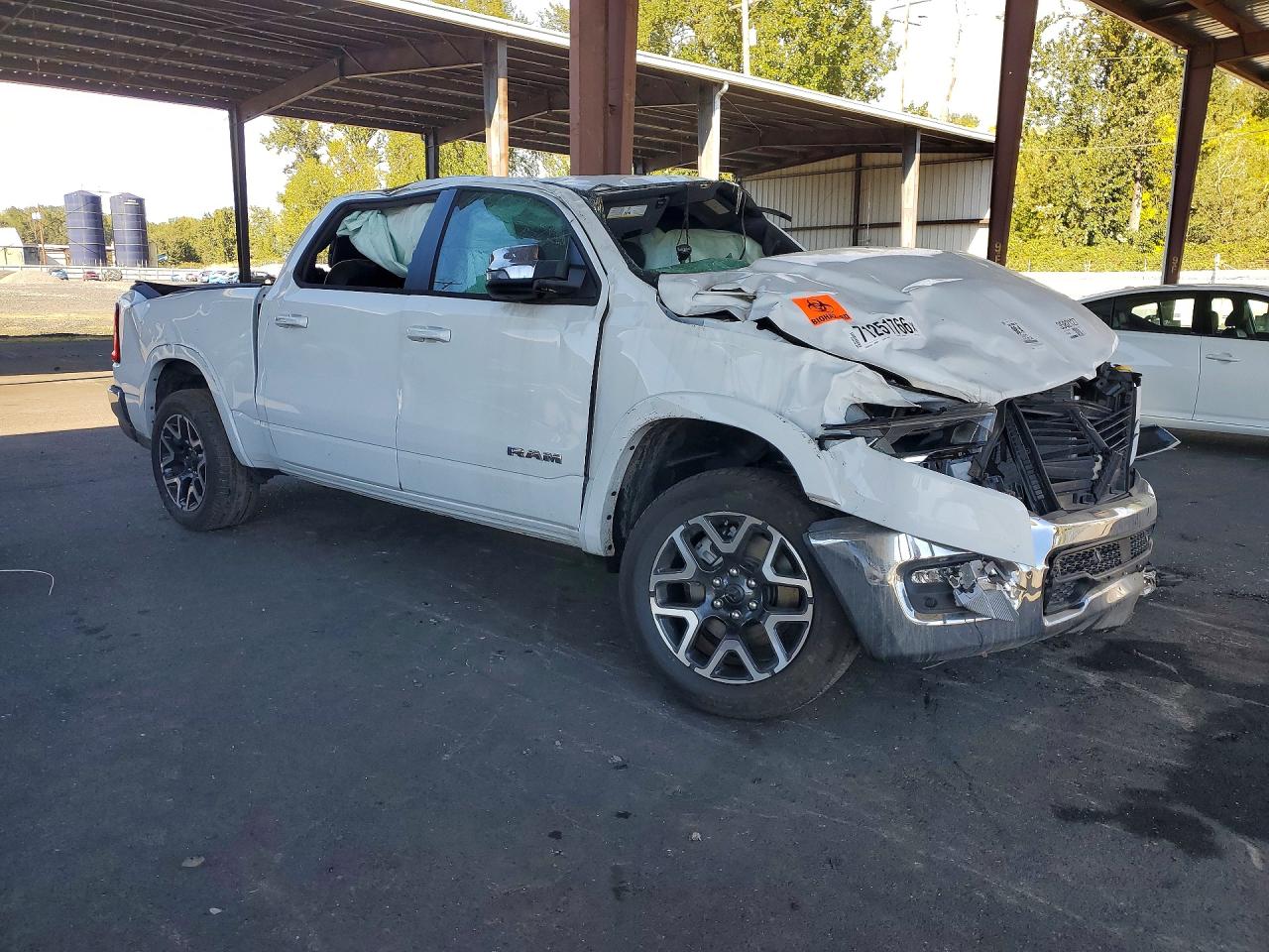 2026 RAM 1500 LARAMIE — photo 4