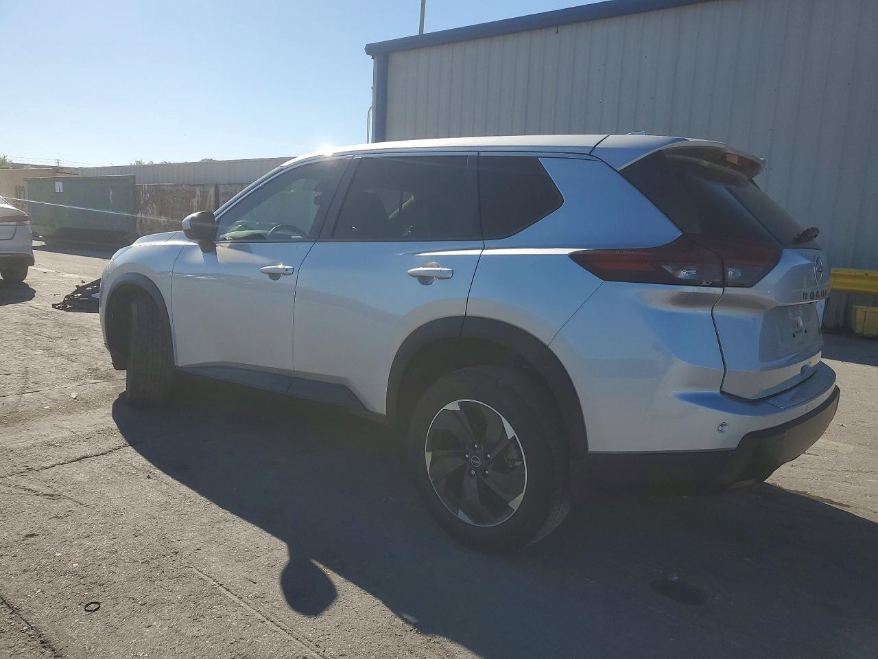 2024 NISSAN ROGUE SV — снимка 2