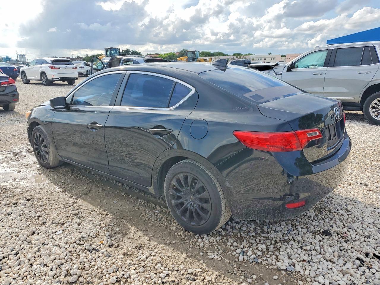 2013 ACURA ILX 20 — снимка 2
