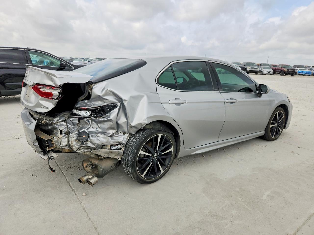2018 TOYOTA CAMRY XSE — снимка 3