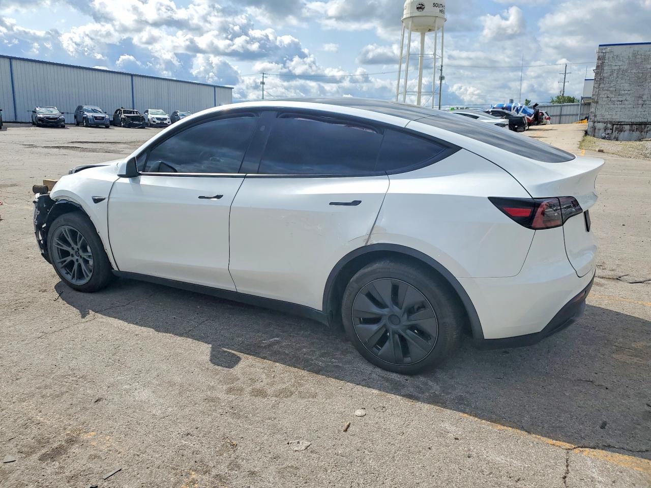 2024 TESLA MODEL Y — снимка 2