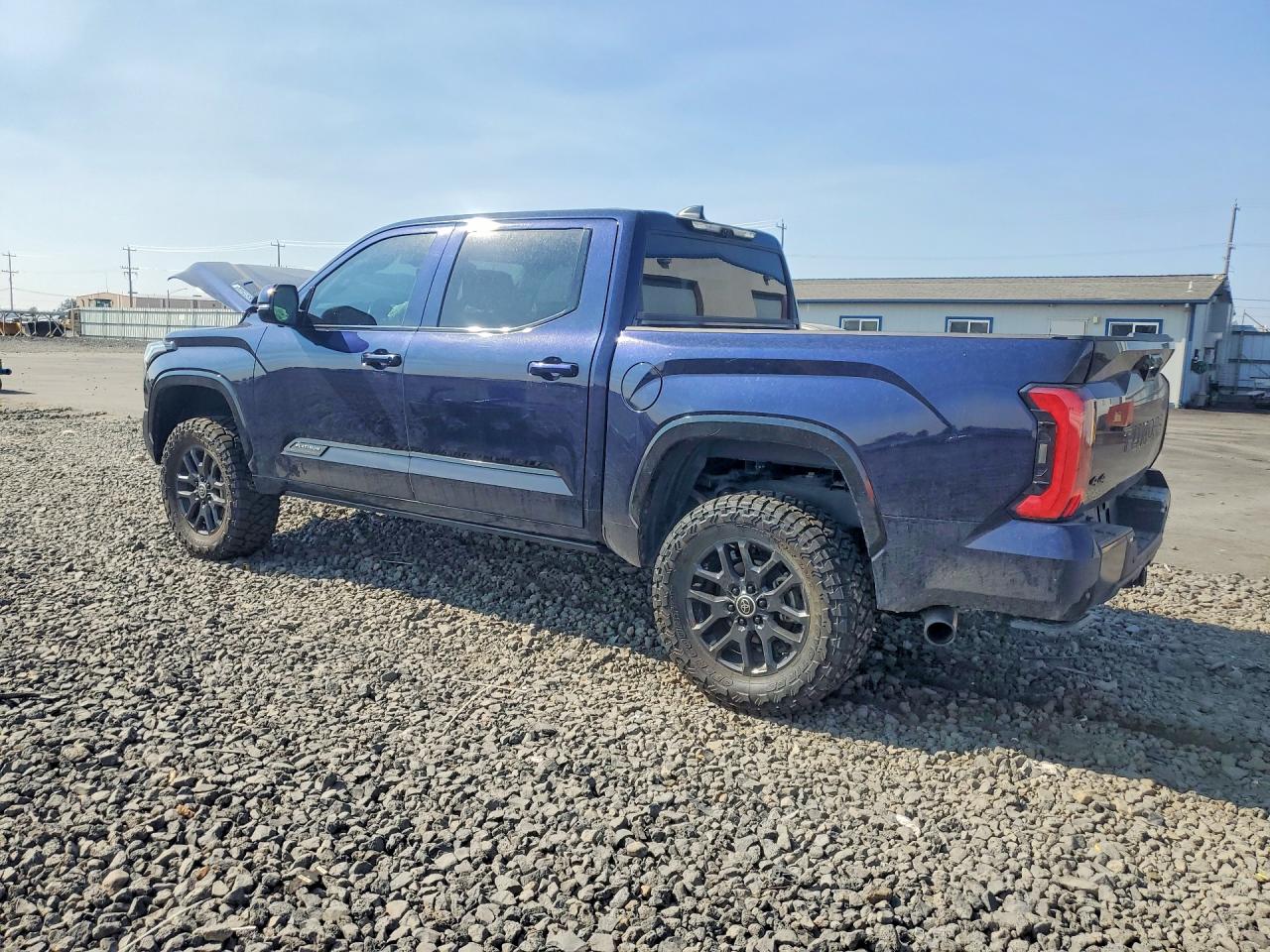 2024 TOYOTA TUNDRA PLATINUM HV — снимка 2