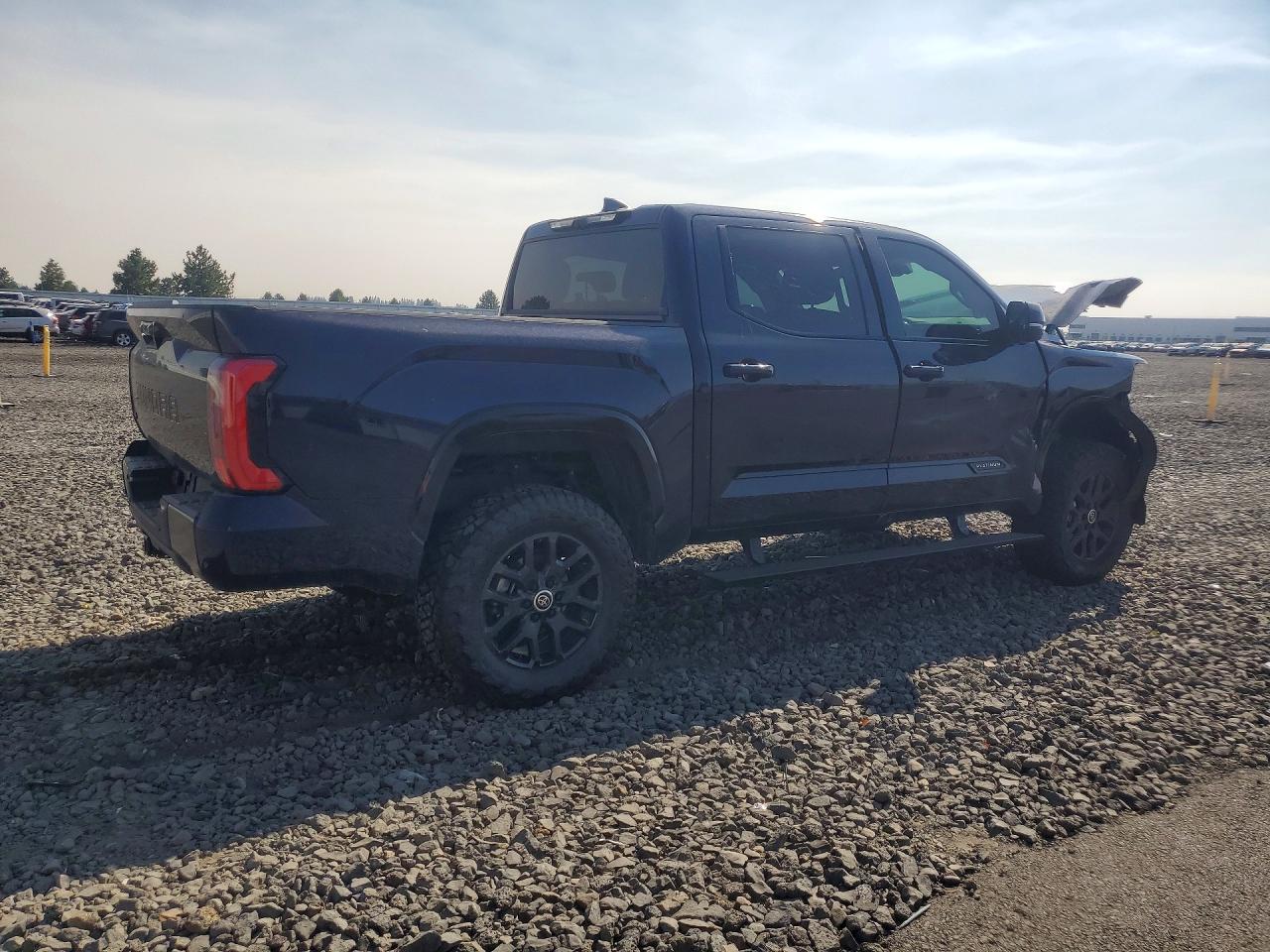 2024 TOYOTA TUNDRA PLATINUM HV — снимка 3