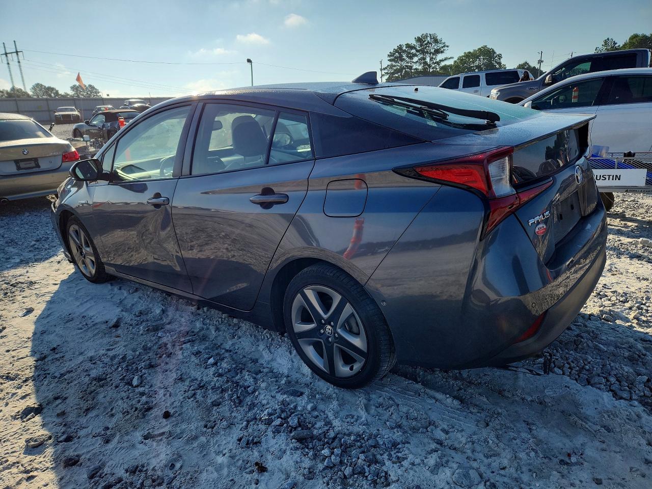 2019 TOYOTA PRIUS XLE — снимка 2