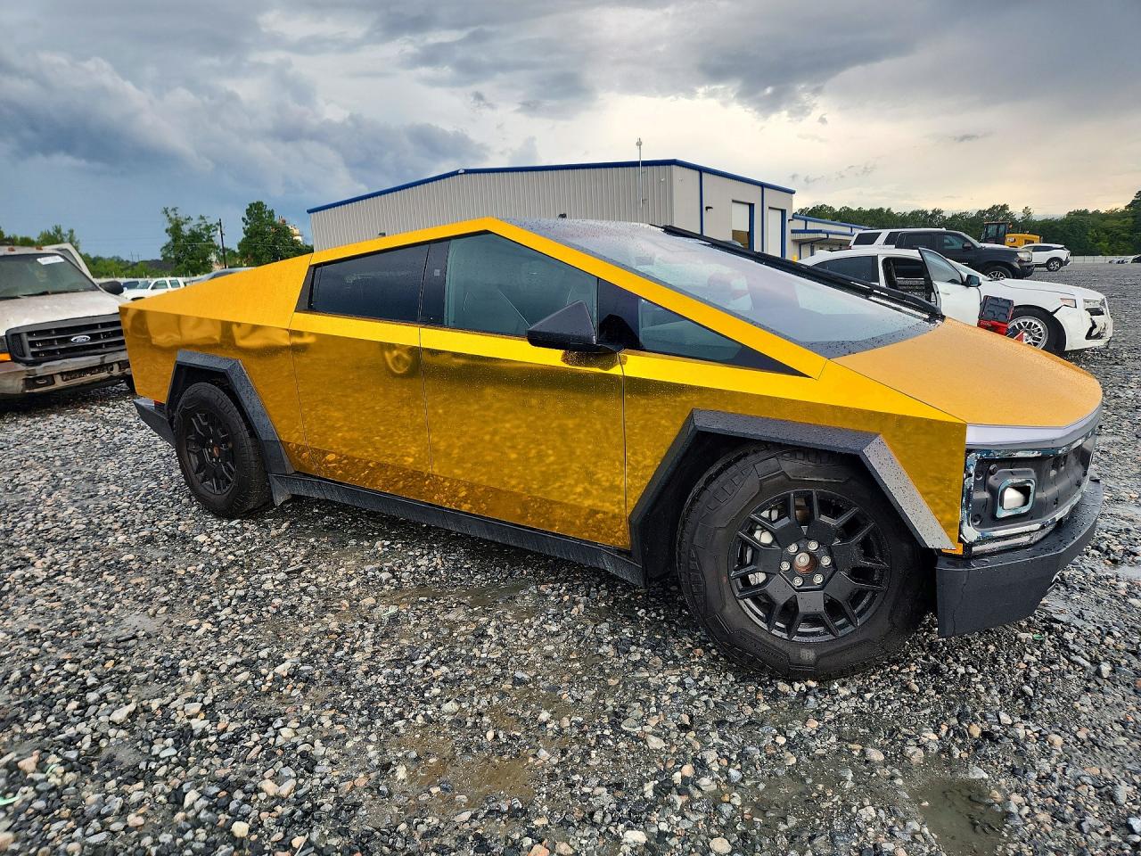 2025 TESLA CYBERTRUCK — снимка 4