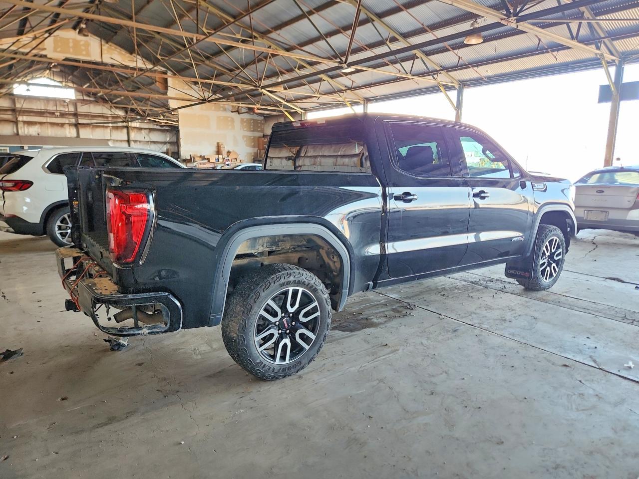 2023 GMC SIERRA K1500 AT4 — снимка 3