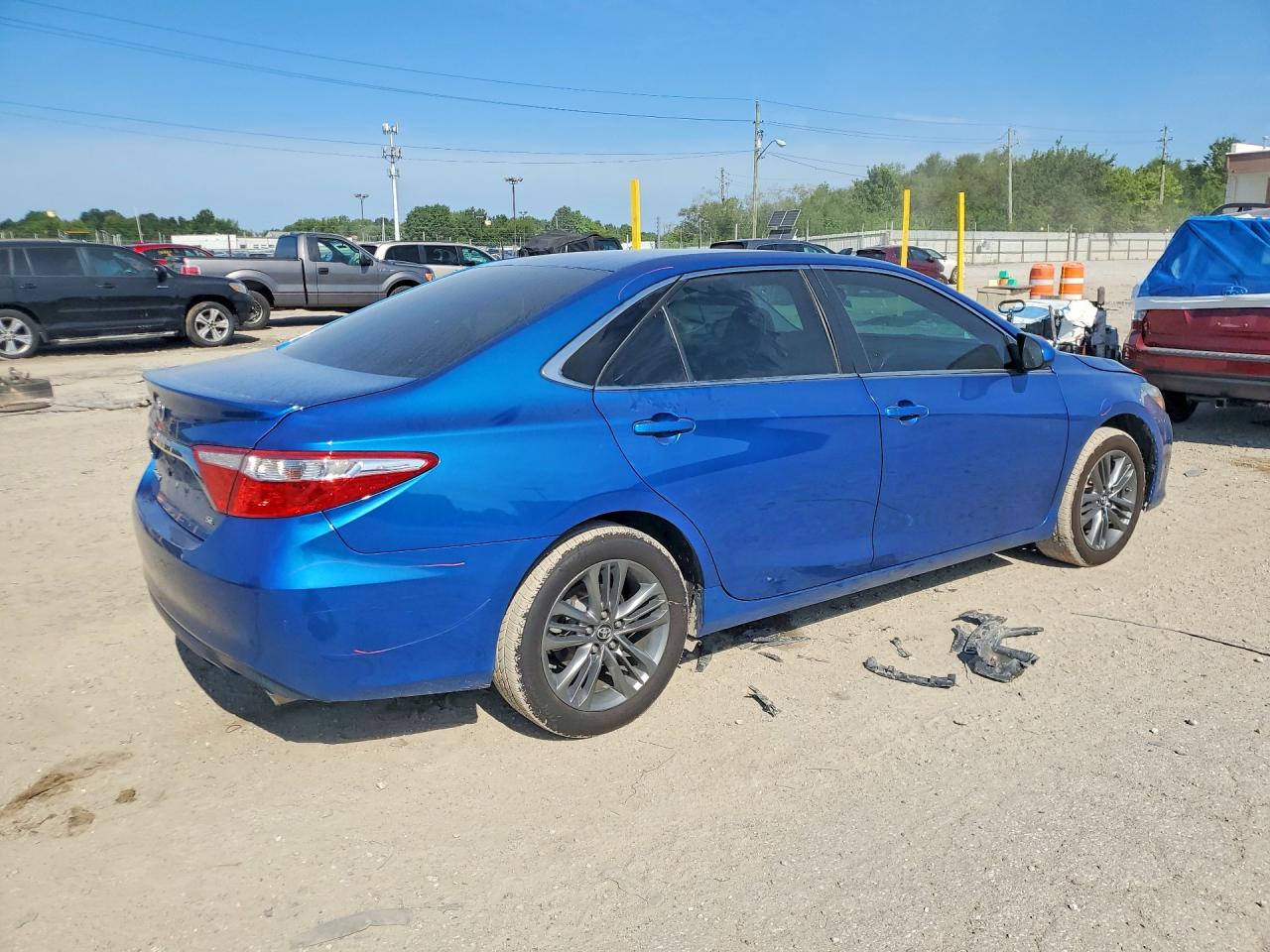 2017 TOYOTA CAMRY SE — снимка 3