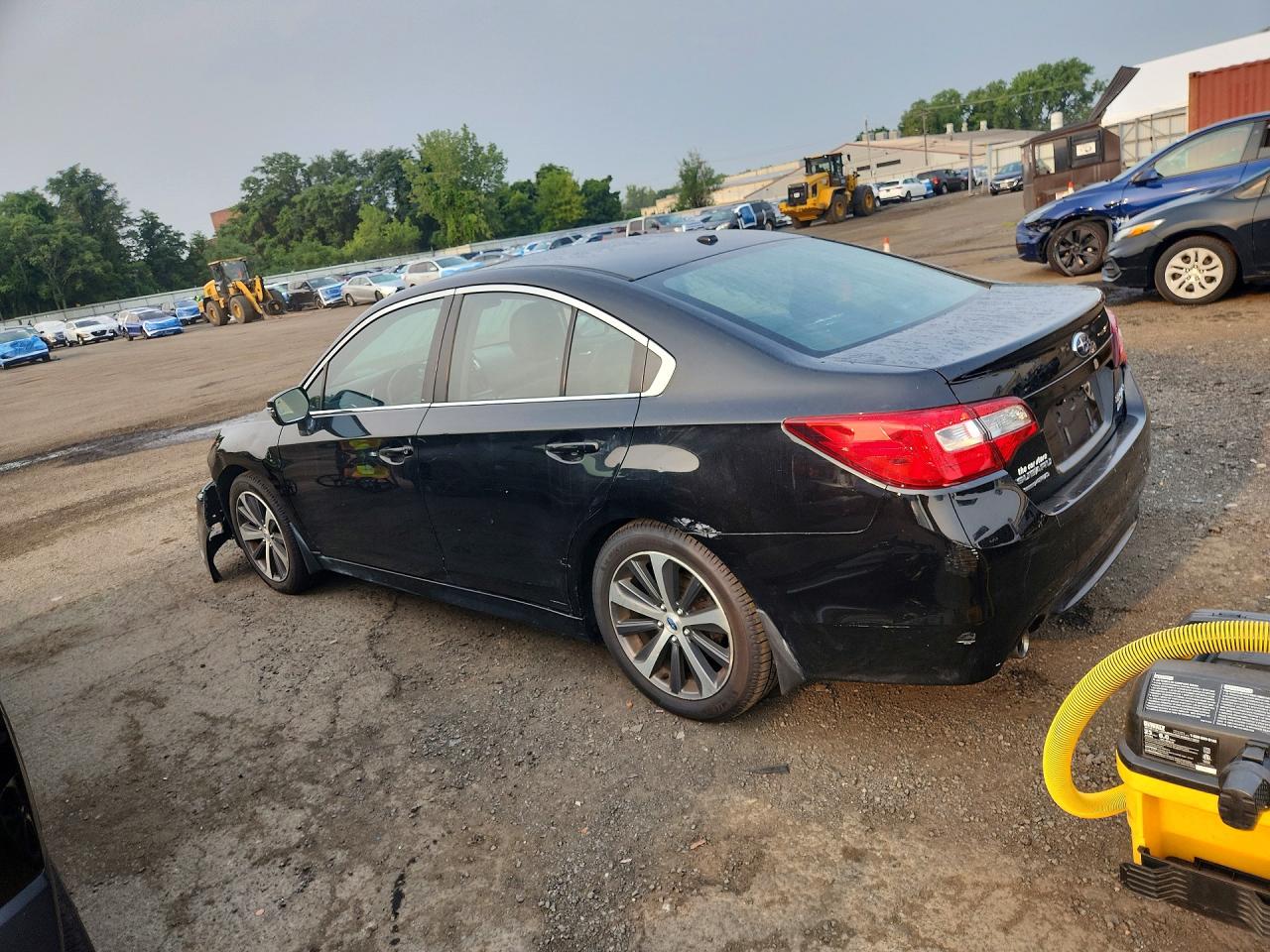 2015 SUBARU LEGACY 2.5I LIMITED — снимка 2