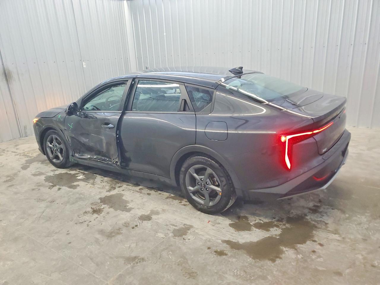 2025 KIA K4 LXS — снимка 2