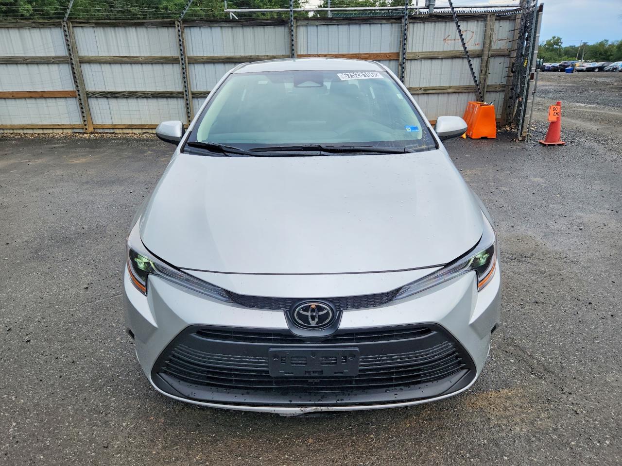 2026 TOYOTA COROLLA LE — снимка 5
