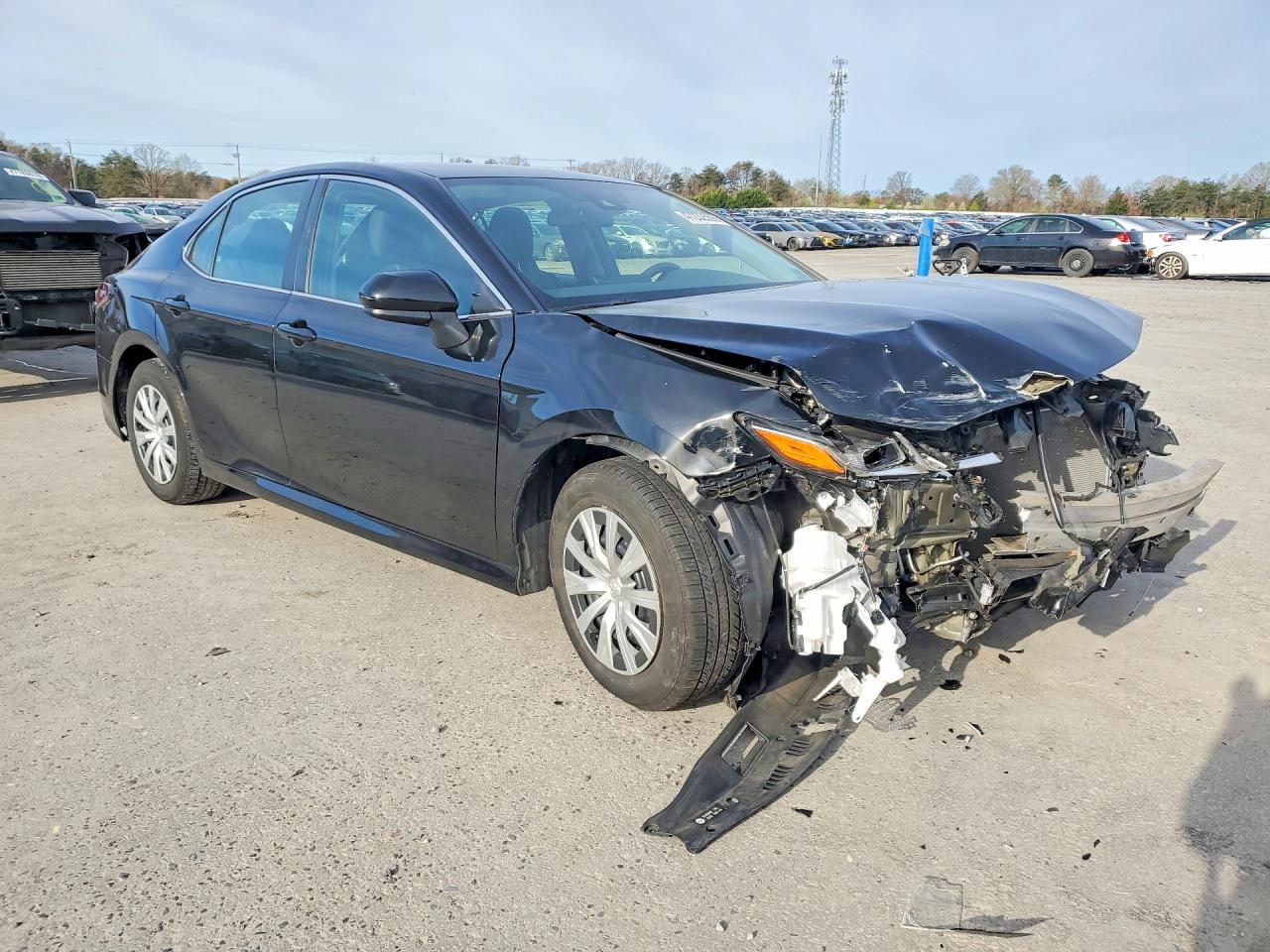 2022 TOYOTA CAMRY HYBRID LE — снимка 4