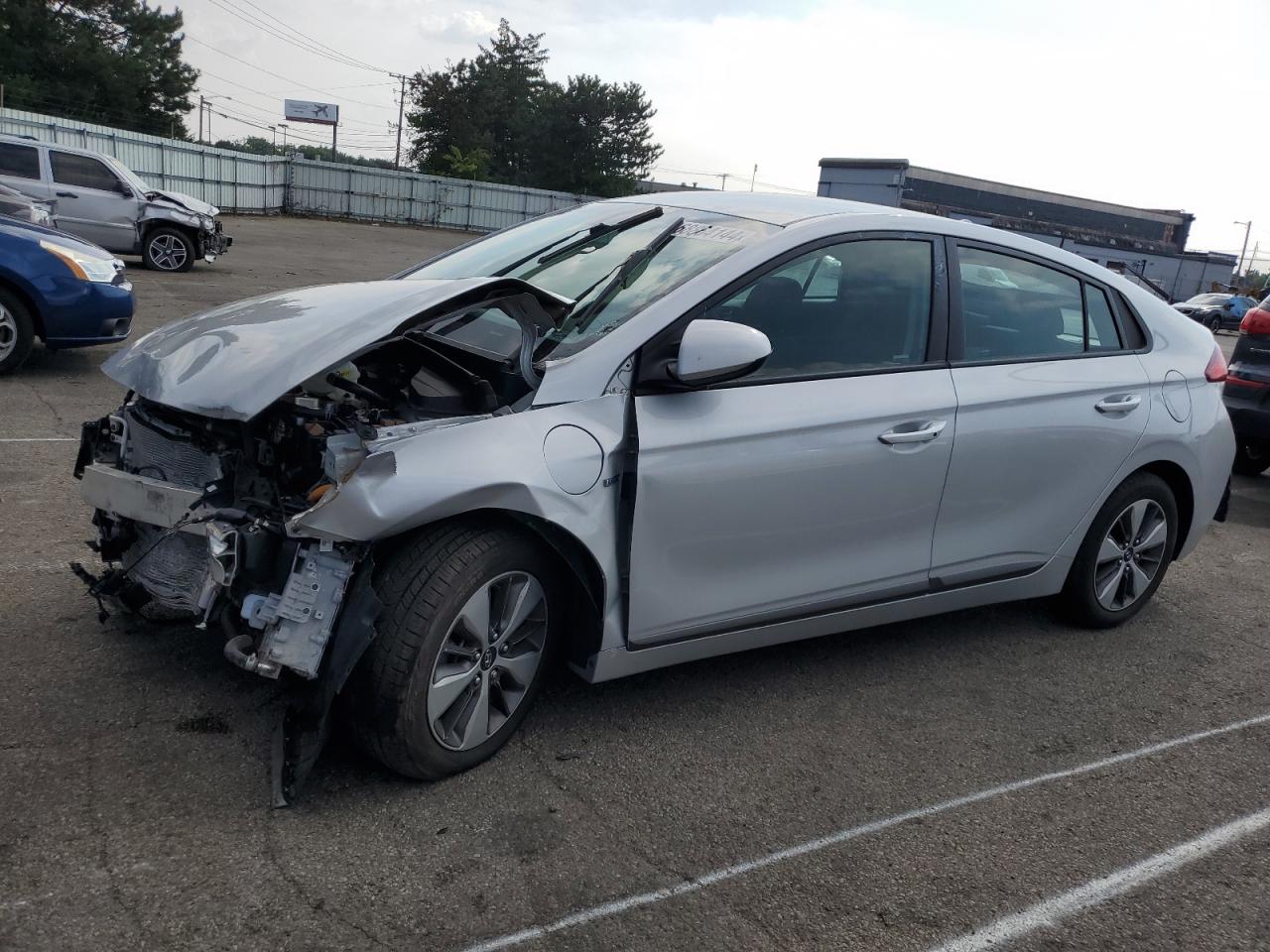 2019 HYUNDAI IONIQ PLUG-IN HYBRID BASE