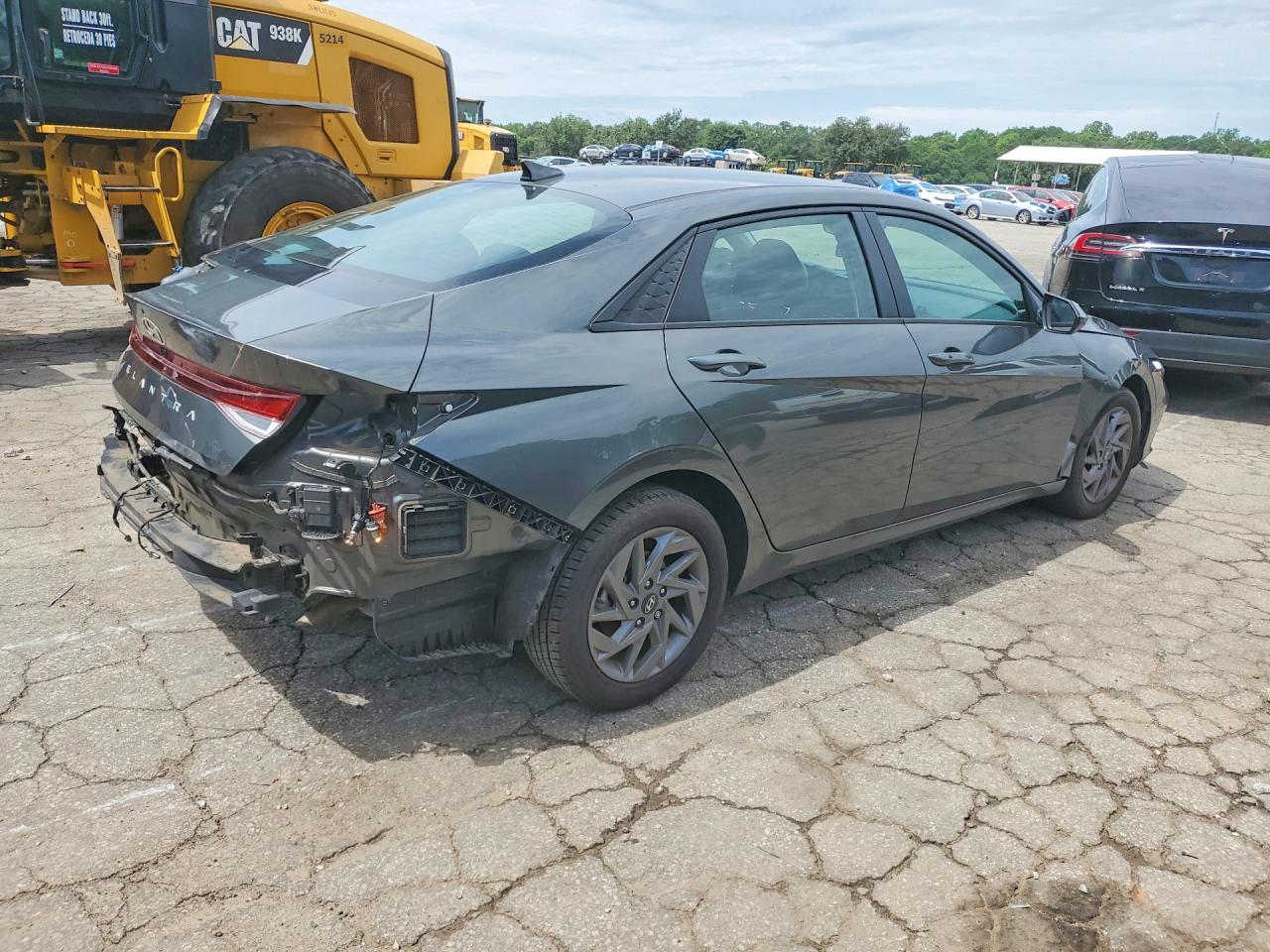 2024 HYUNDAI ELANTRA SEL — снимка 3