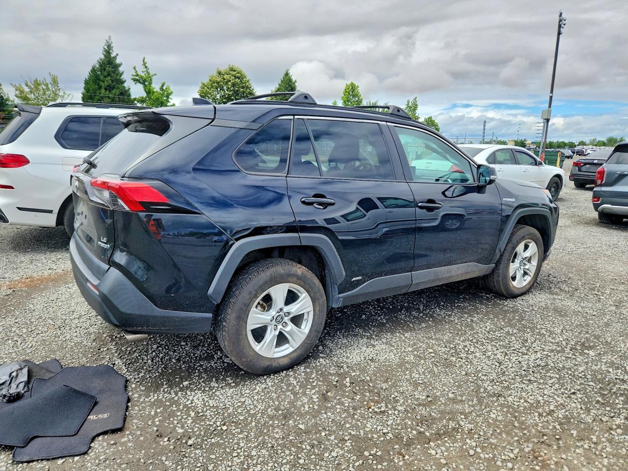 2019 TOYOTA RAV4 LE — снимка 3