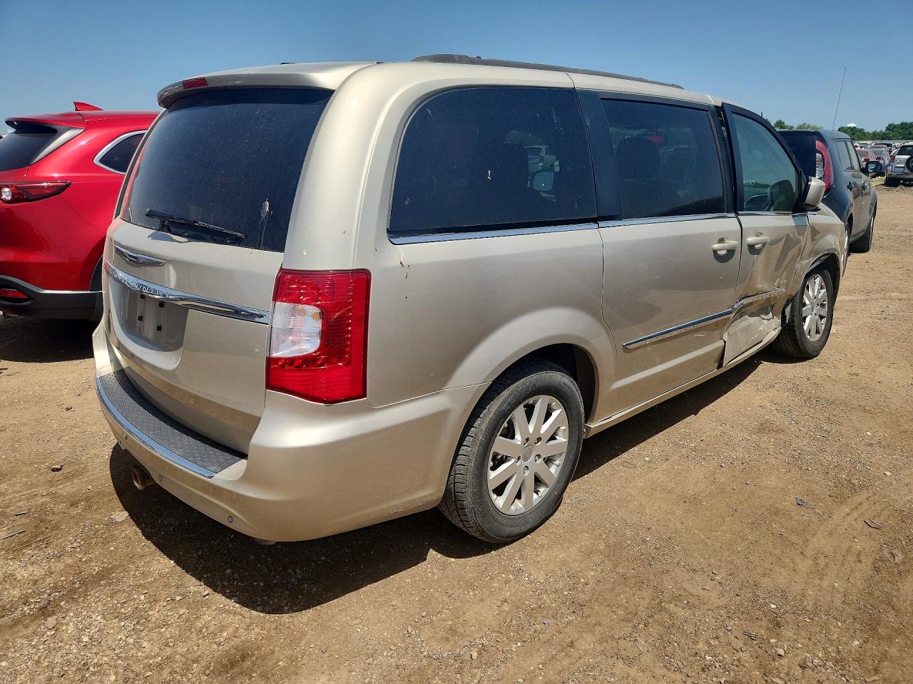 2015 CHRYSLER TOWN & COUNTRY TOURING — снимка 3