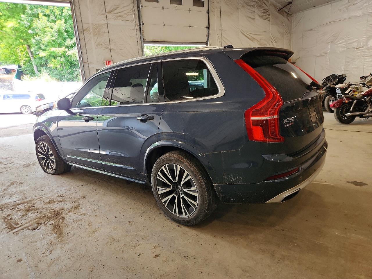 2020 VOLVO XC90 T6 MOMENTUM — снимка 2
