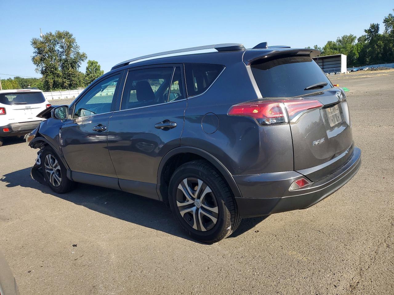 2016 TOYOTA RAV4 LE — снимка 2