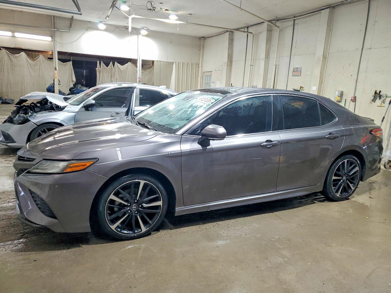 2018 TOYOTA CAMRY XSE V6