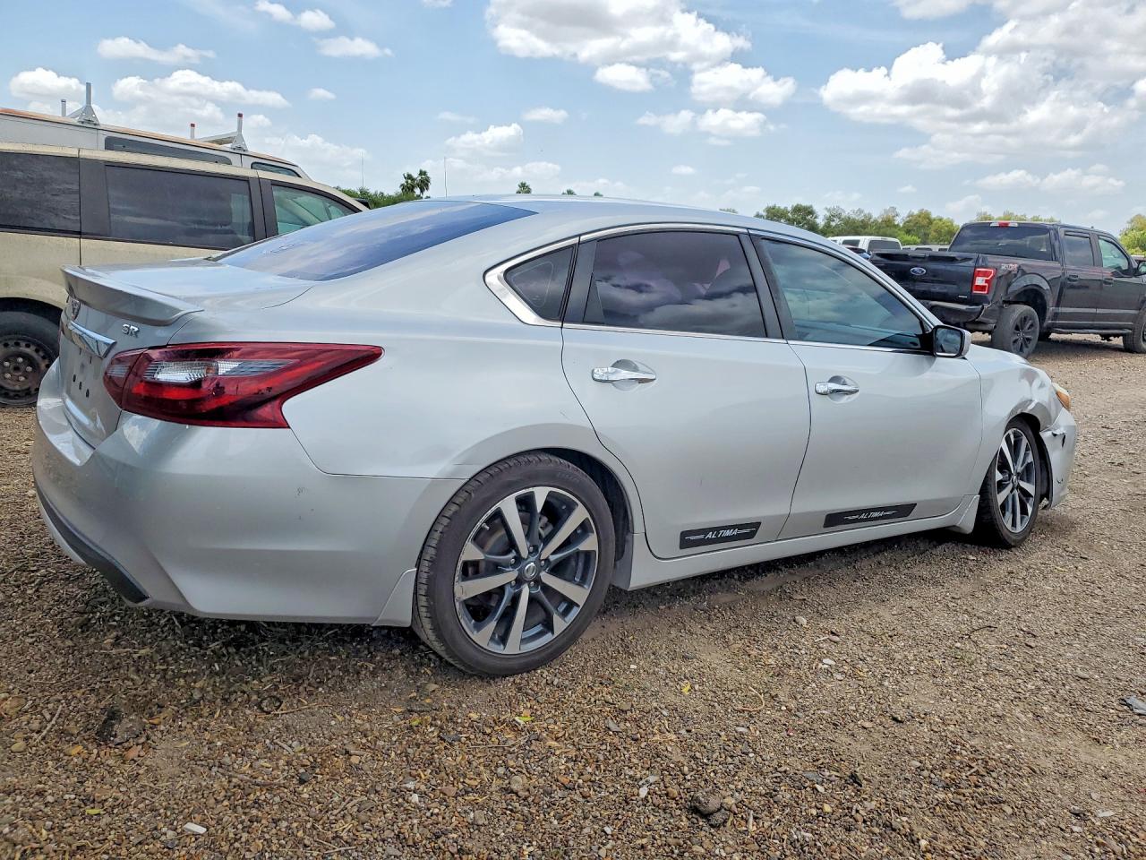2017 NISSAN ALTIMA 2.5 SR — снимка 3