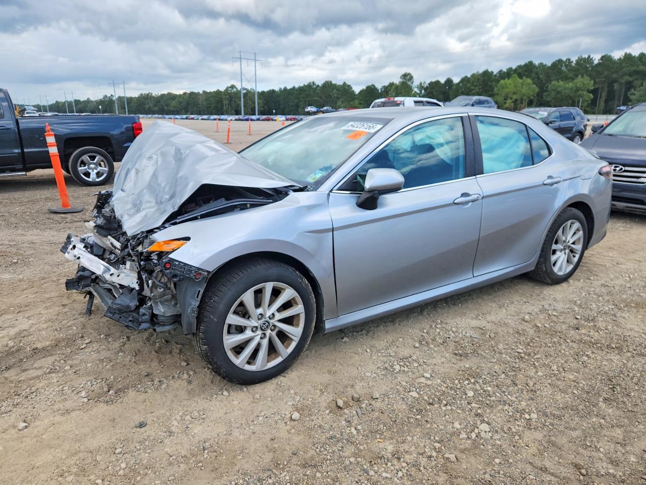 2022 TOYOTA CAMRY LE