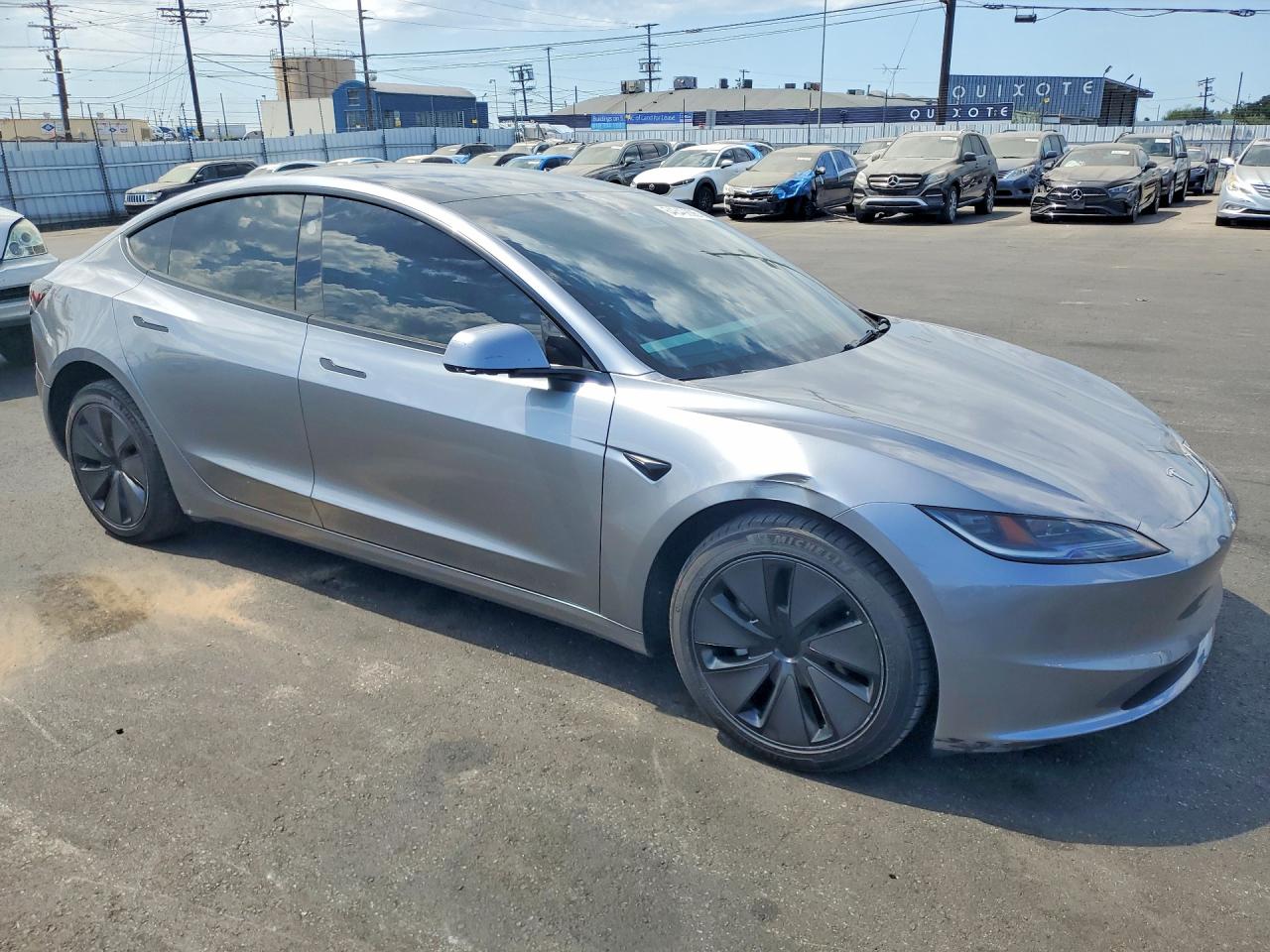 2025 TESLA MODEL 3 — снимка 4