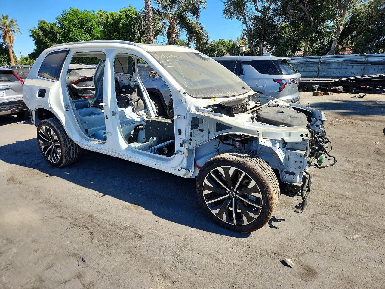 2025 VOLVO XC90 ULTRA — снимка 4