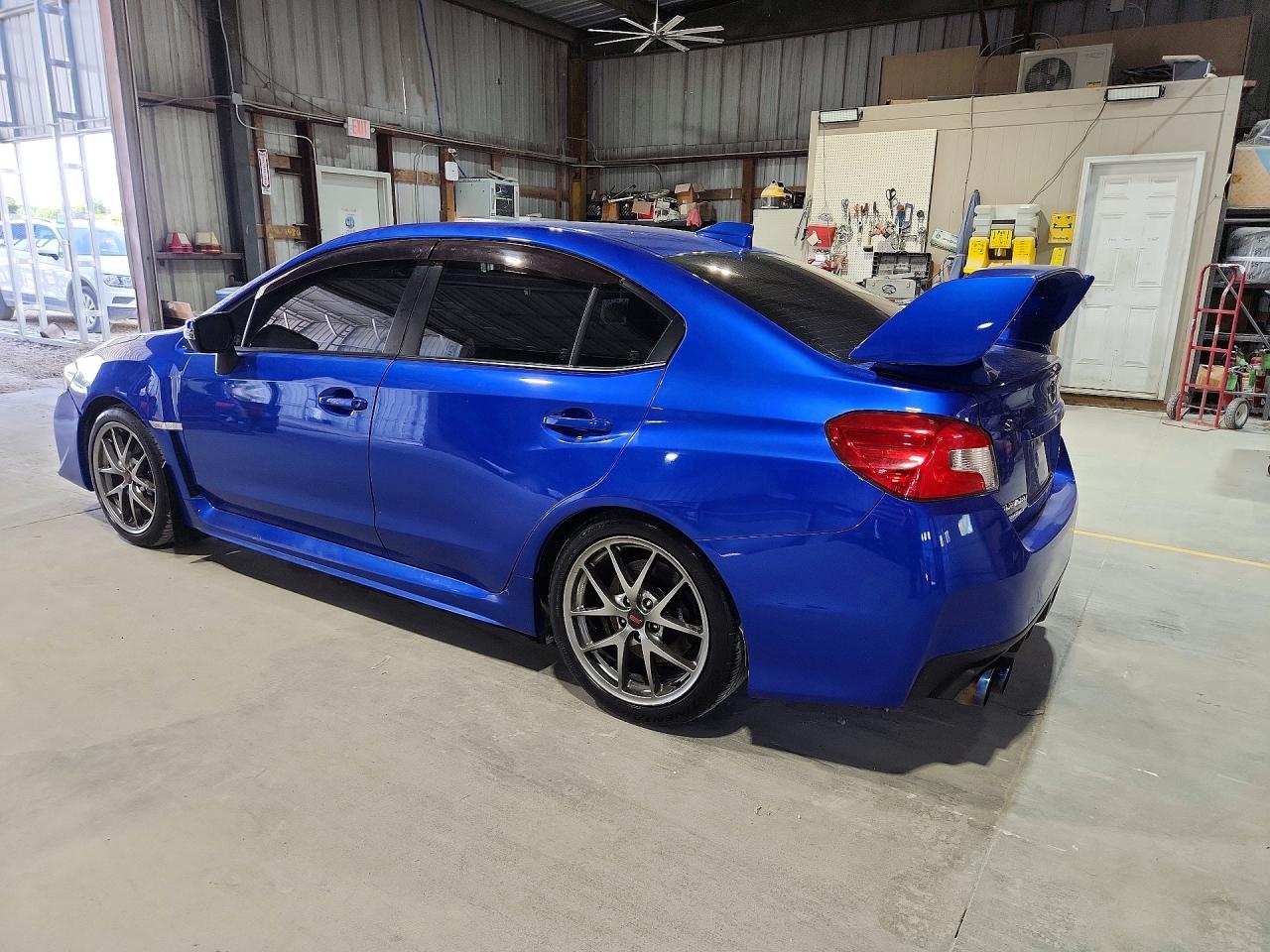 2017 SUBARU WRX STI LIMITED — снимка 2