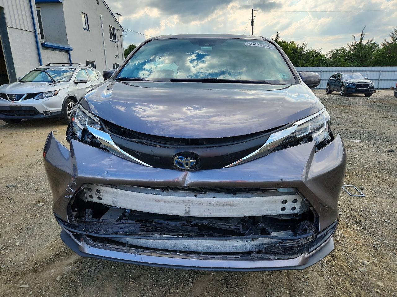 2021 TOYOTA SIENNA LE — снимка 5