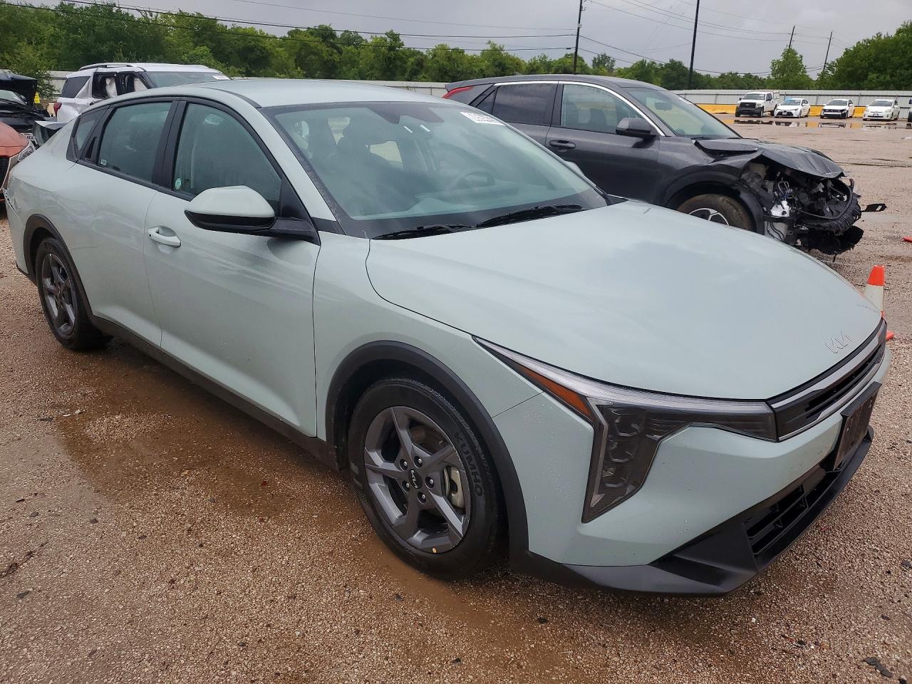 2025 KIA K4 LXS — снимка 4