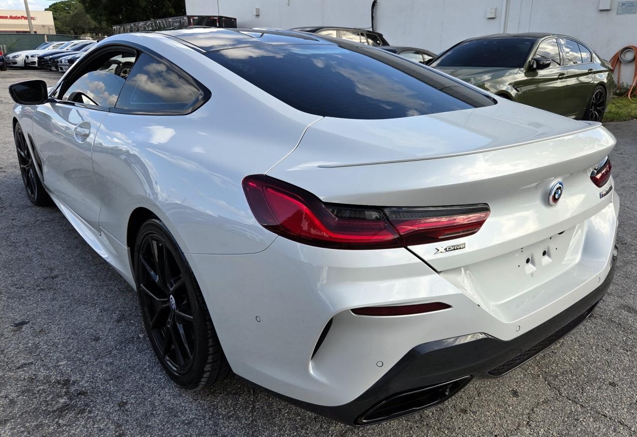 2022 BMW M850XI — снимка 2
