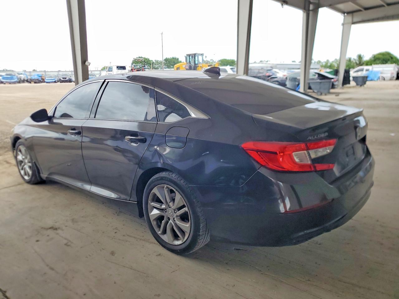 2018 HONDA ACCORD LX — снимка 2