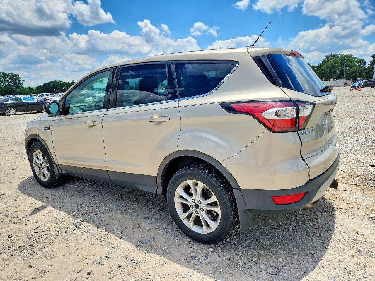 2017 FORD ESCAPE SE — снимка 2